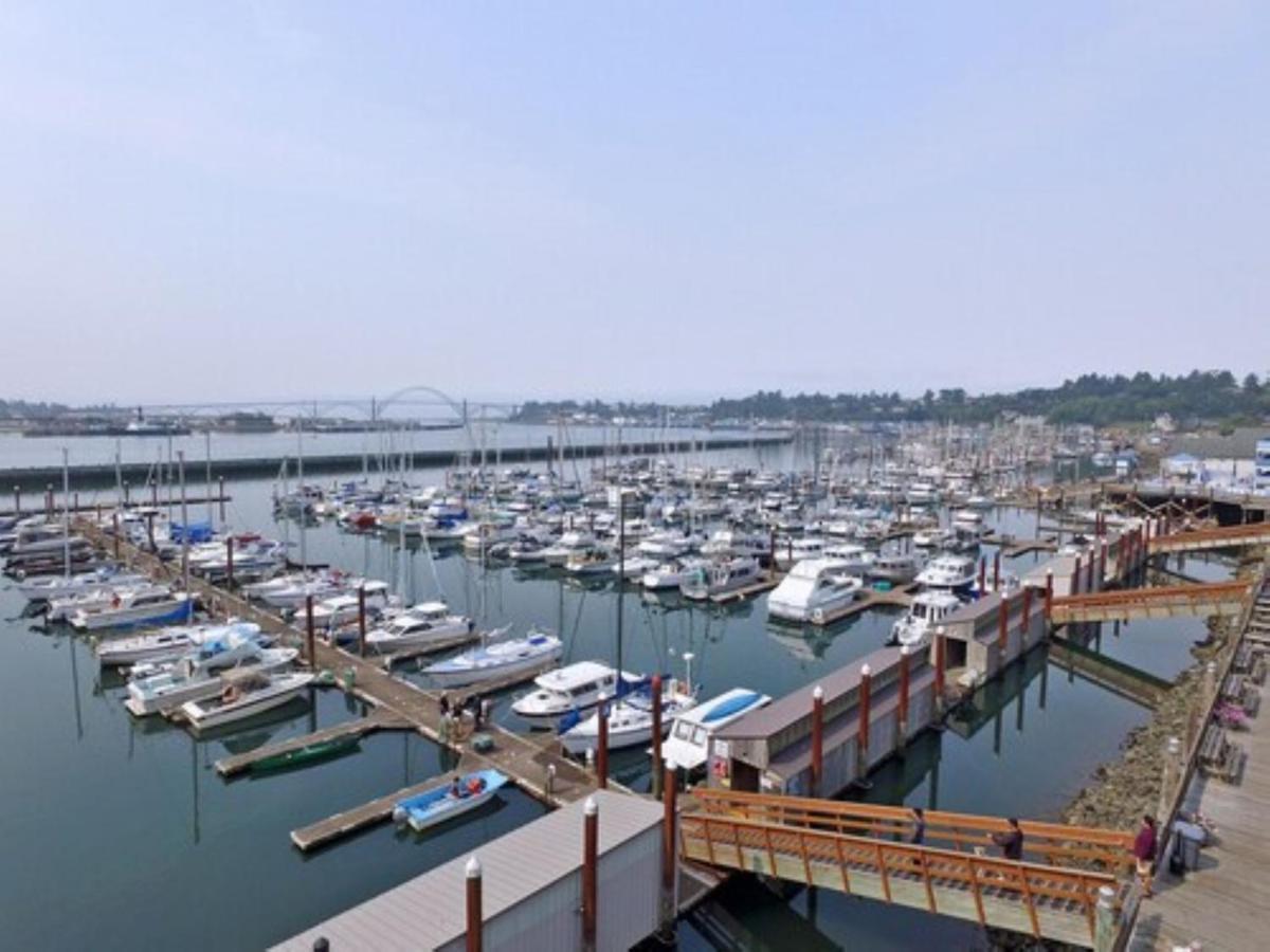 Embarcadero Resort Newport Luaran gambar