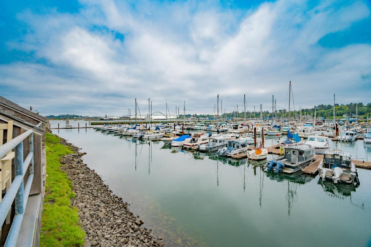Embarcadero Resort Newport Luaran gambar