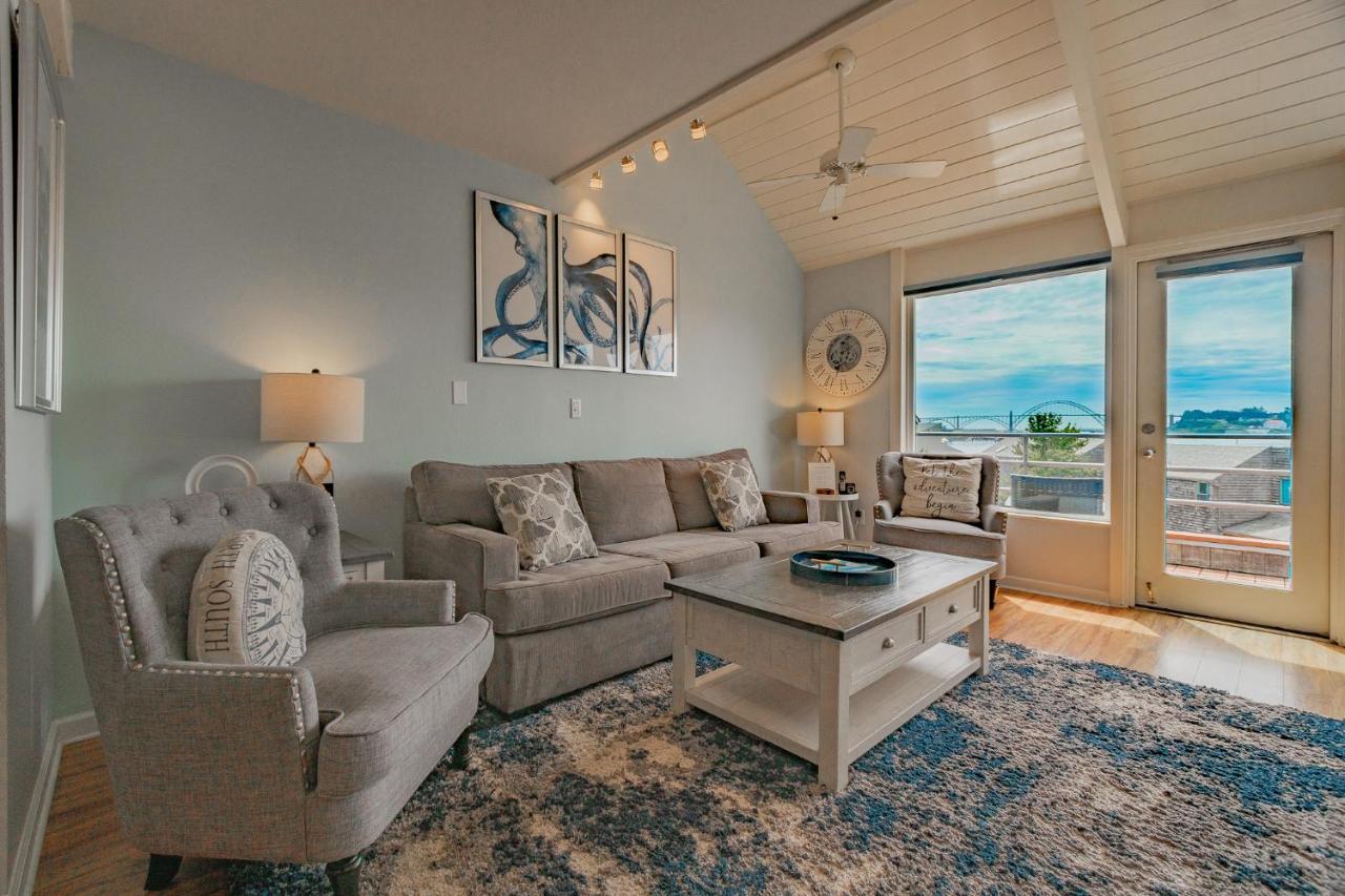 Embarcadero Resort Newport Luaran gambar