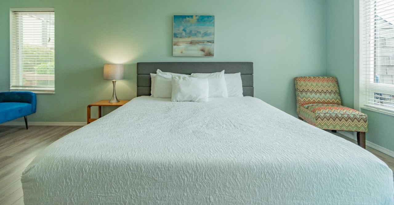 Embarcadero Resort Newport Luaran gambar