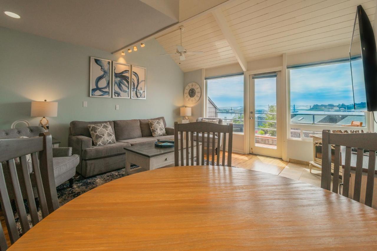 Embarcadero Resort Newport Luaran gambar